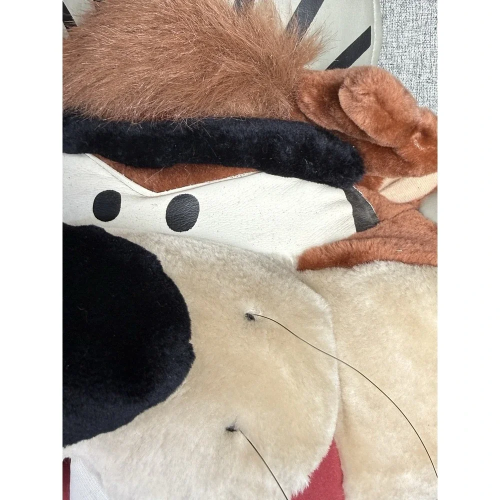 Vintage 90s Looney Tunes Taz Tazmanian Devil Roman Centurion‎ Big Plush Toy 1997